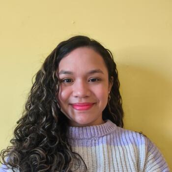 Niñera en La Granja: Angelica