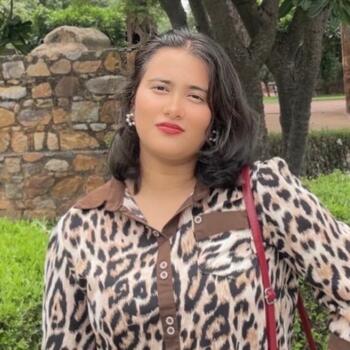 Babysitter in Amsterdam: Aaista