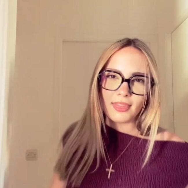 Babysitter in Laurac-en-Vivarais: Elsa