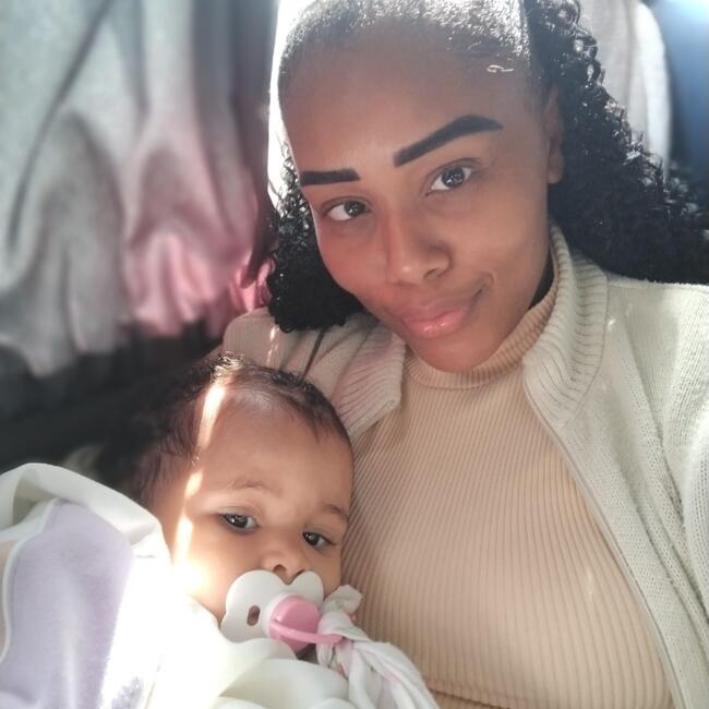 Emprego de babá em Vitória: Larissa